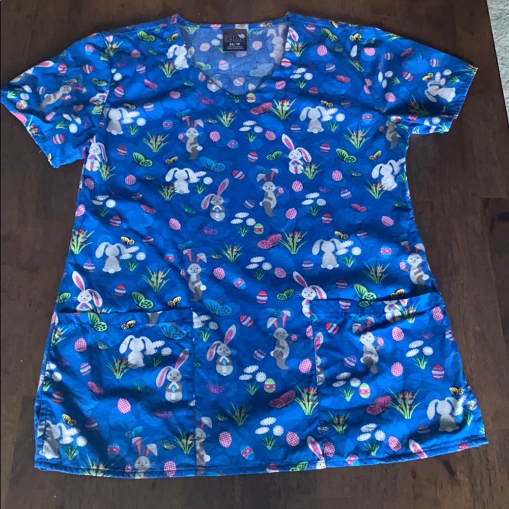 Women’s scrub top